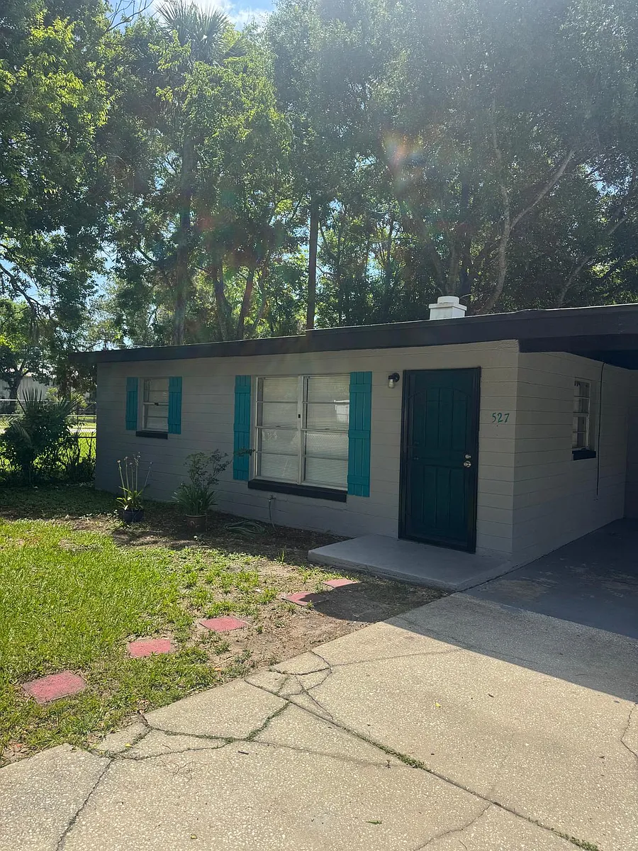Building Photo - 527 Loomis Ave