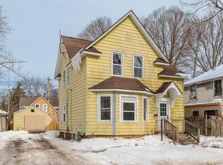 915 Hays Park Ave, Kalamazoo, MI 49001