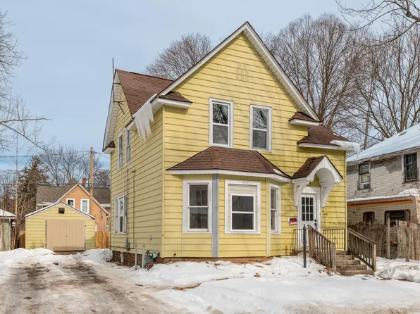 915 Hays Park Ave, Kalamazoo, MI 49001