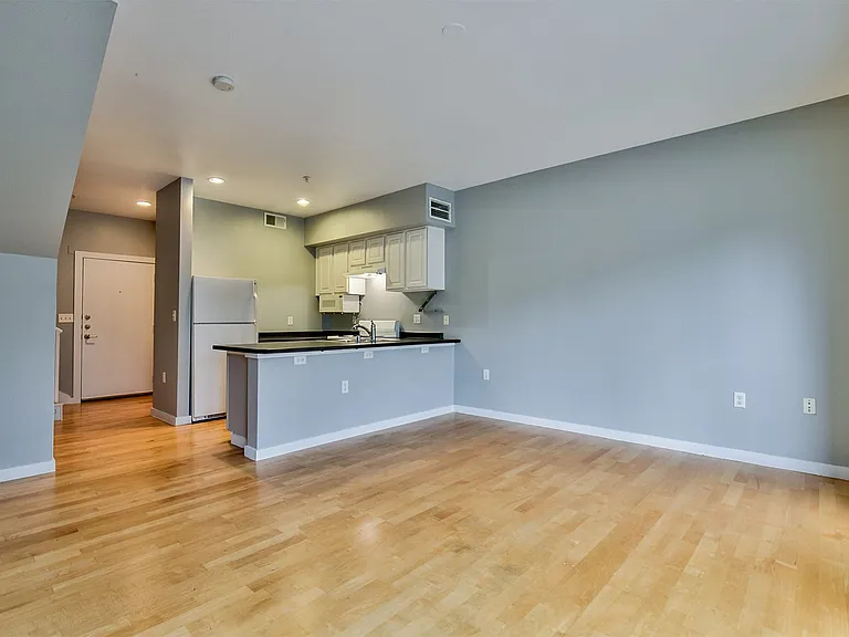4108 Office Pkwy #104 — Photo 11