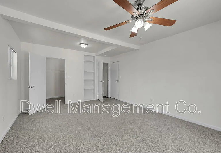 8355 Golden Ave — Photo 14