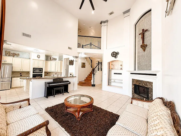 5507 Cranston Ct — Photo 9