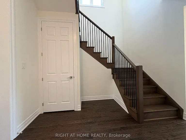 2127 Binbrook Dr — Photo 8