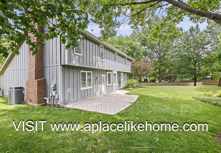 11626 Woodward St — Photo 43