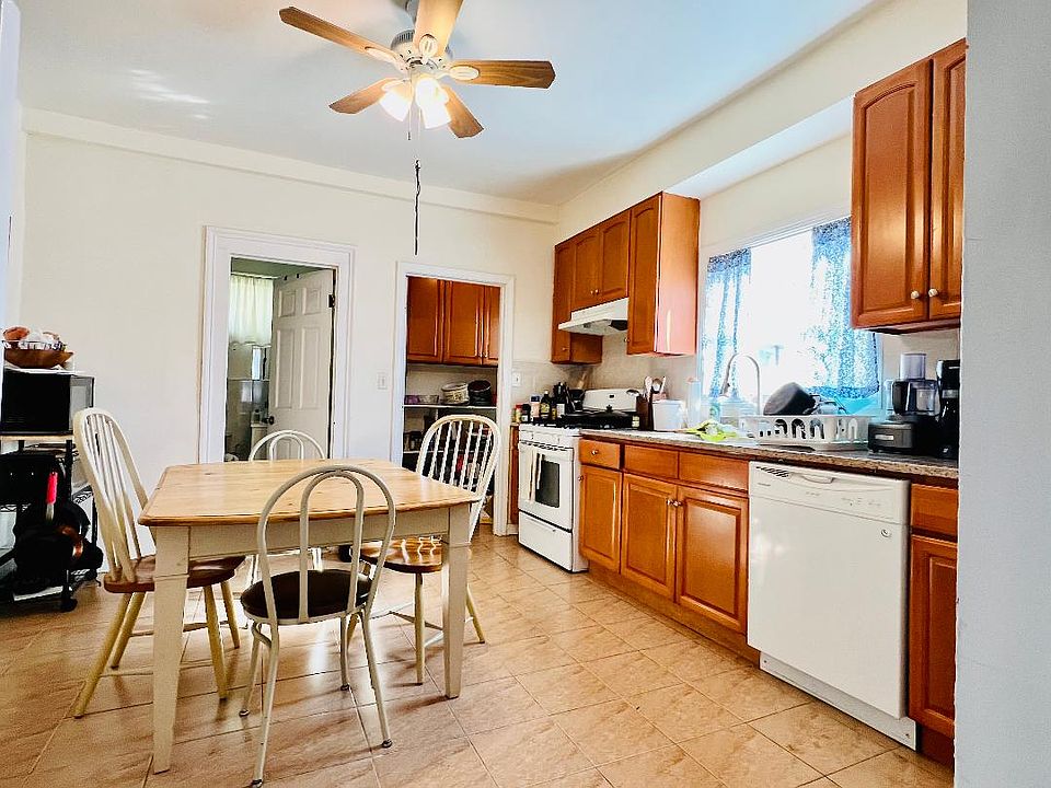 1st image of 30 Bishop St #1