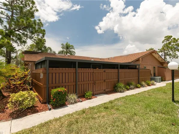 5640 Foxlake Dr, North Fort Myers, FL 33917