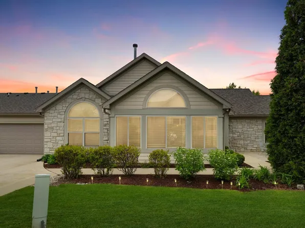 2715 J T Coffman Dr #2715, Champaign, IL 61822