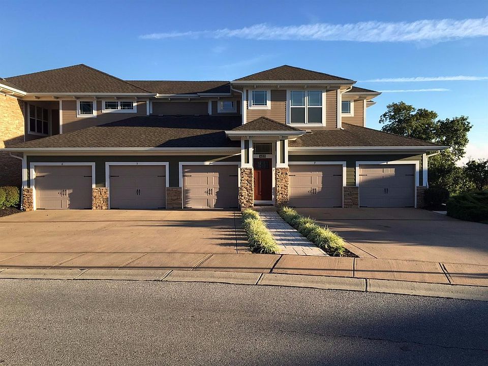 1st image of 422 Riverpointe Dr Unit 9