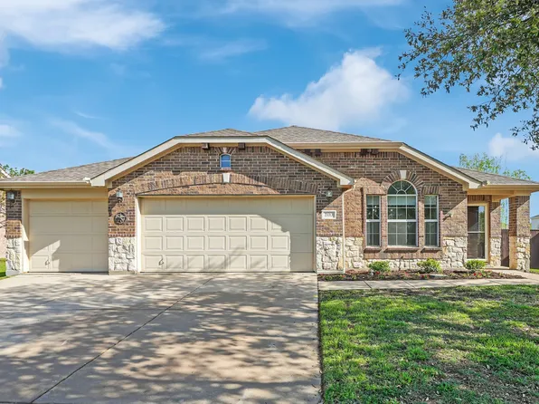 2113 Prescott Downs Dr, Denton, TX 76210