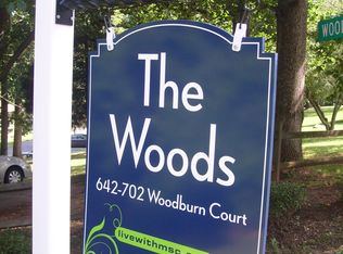 696 Woodburn Ct, Charlottesville, VA 22901