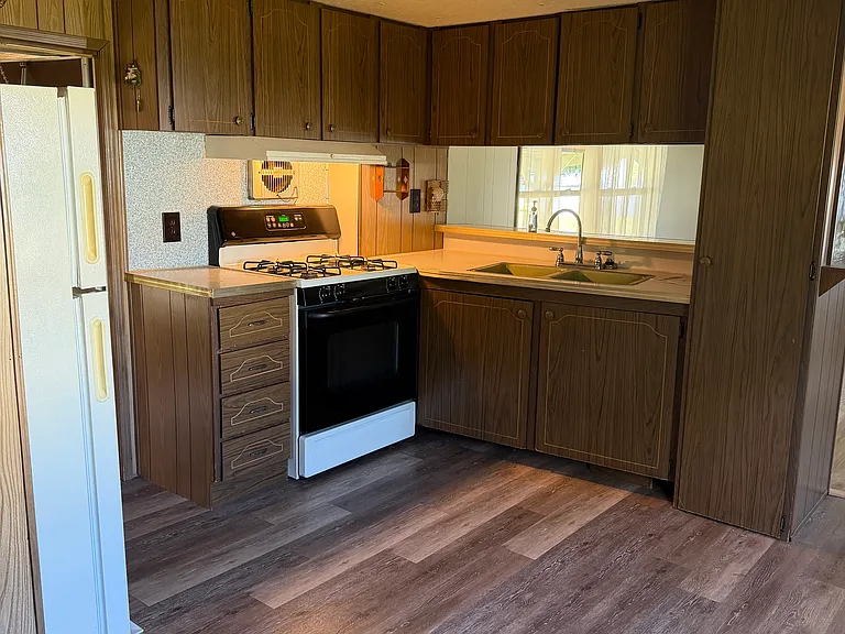 34 Windsor St #34 — Photo 2