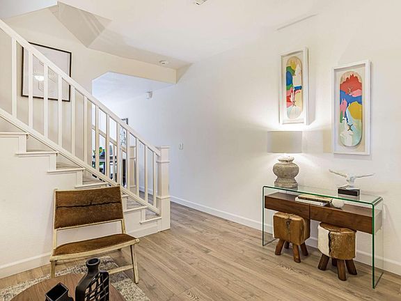 5th image of 713 Bonita Pl