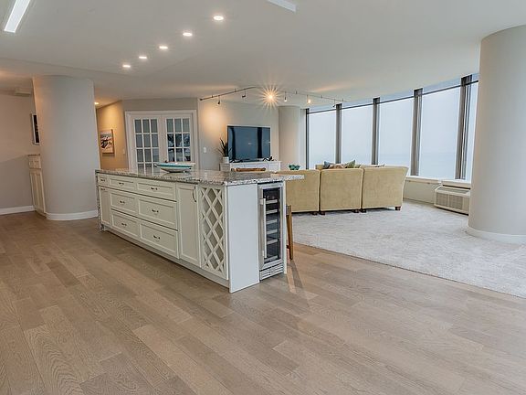 Large island and kitchen