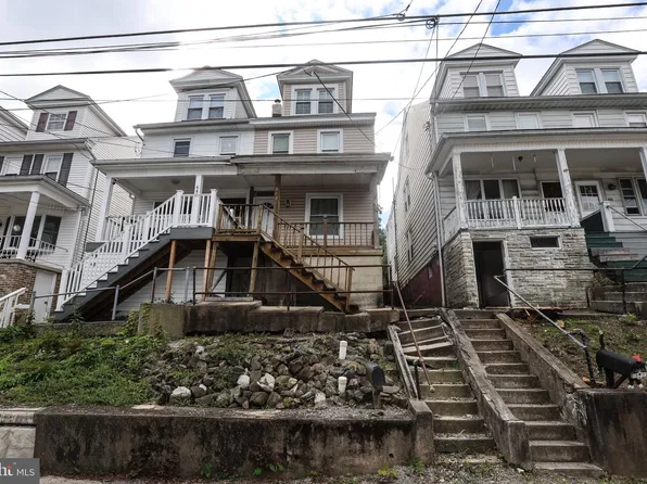 647 Pine Hill St, Minersville, PA 17954