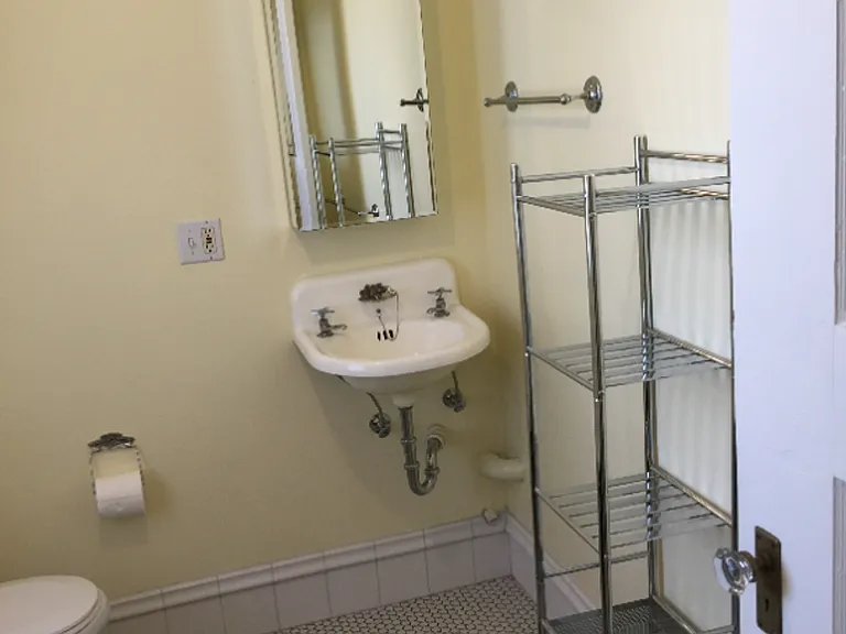 2215 P St — Photo 11