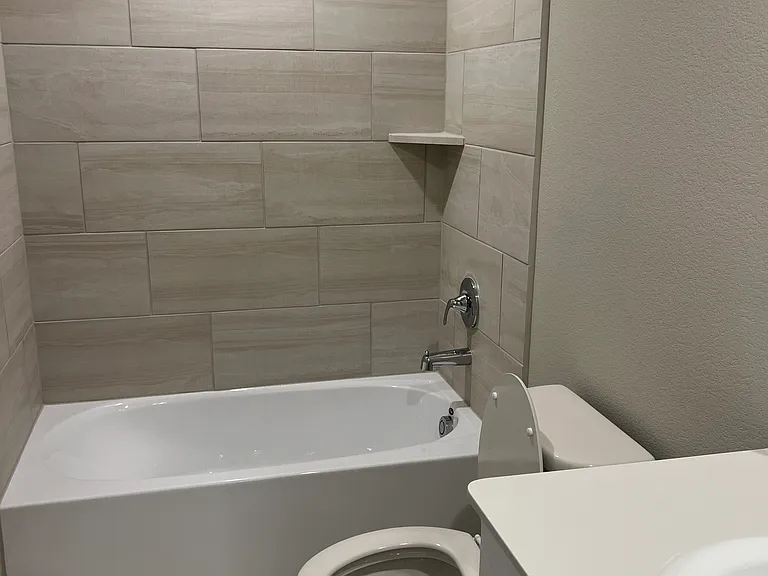 1405 Arrowleaf Dr — Photo 4