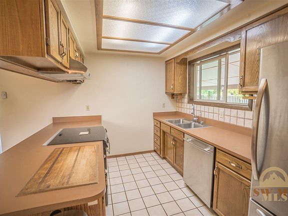 4th image of 218 Arete Dr