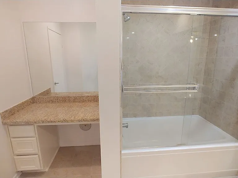 Almeria Townhomes — Photo 49