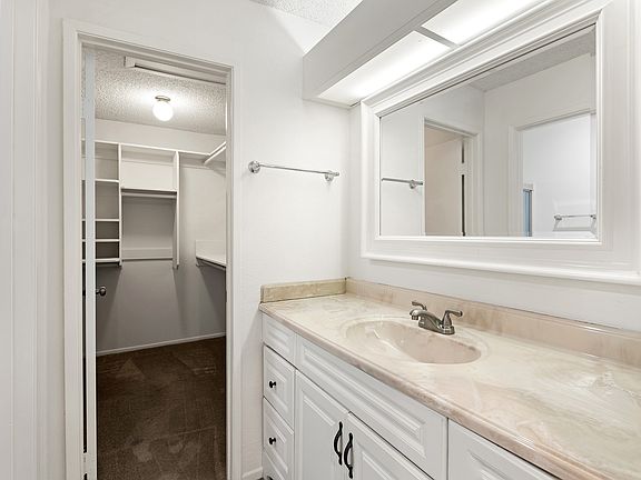 5th image of 6265 Canoga Ave APT 46