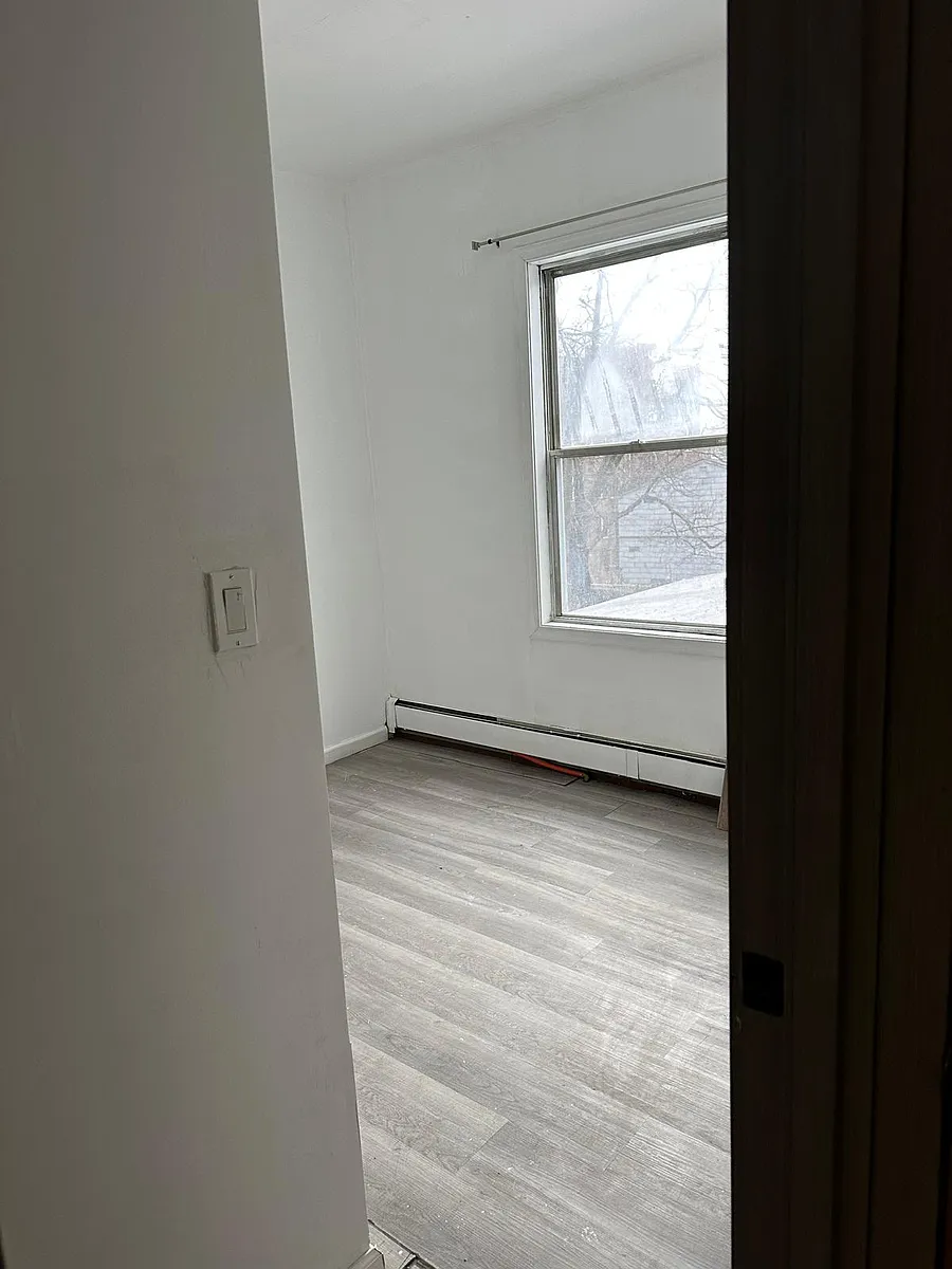 Building Photo - 129 Highland Ave #2