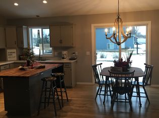 608 Pleasant View Ln, Litchfield, MN 55355