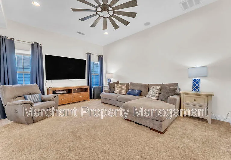 4 Woodland Chase Ct — Photo 22
