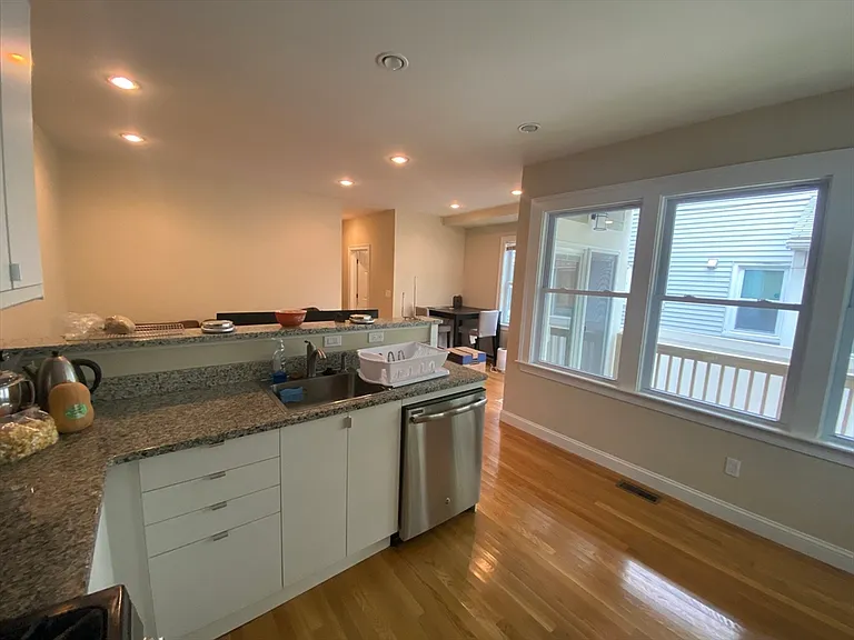 739 Somerville Ave #1A — Photo 13