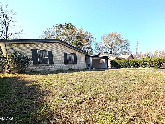 3rd image of 3771 McCain Rd