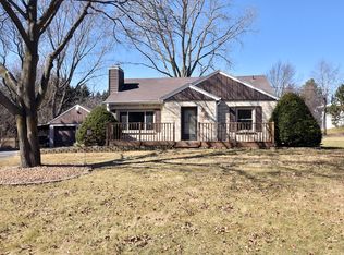 17230 W Small Rd, New Berlin, WI 53146