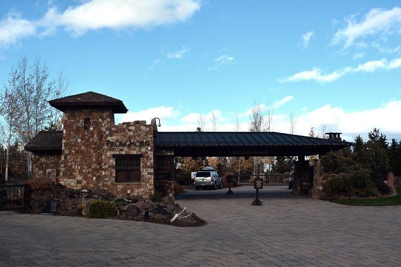 2nd image of 65609 Pronghorn Estates Dr