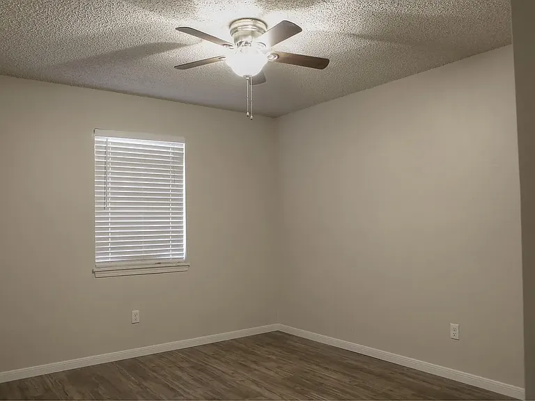 10125 Bugle Dr — Photo 7
