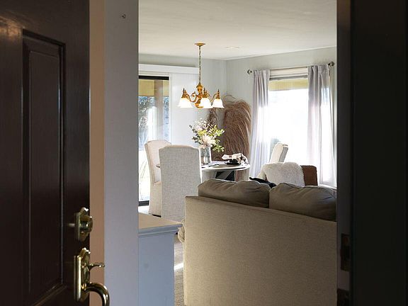 4th image of 101 N 48th Ave #38