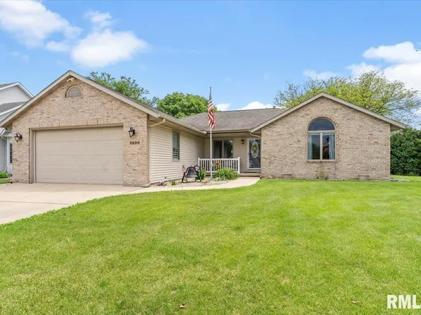 3800 Bergamot Dr, Springfield, IL 62712