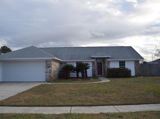 9875 Mary Anne Dr, Navarre, FL 32566
