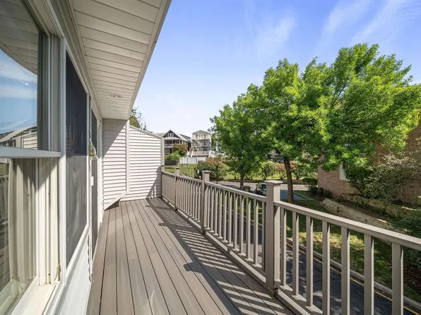 473 Undercliff Avenue image 10 of 33