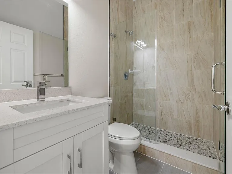 6974 Belltree Ct — Photo 10