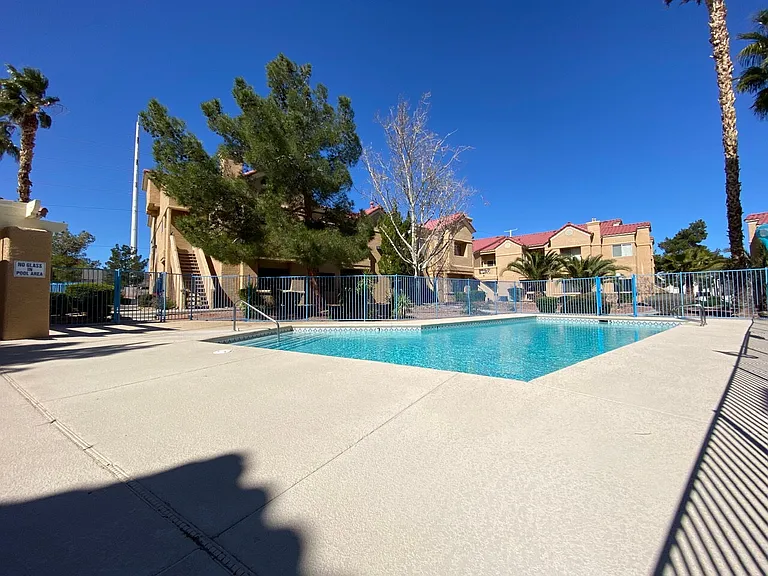 900 Heavenly Hills Ct #204 — Photo 54