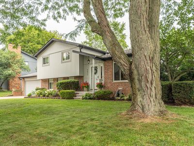4893 Club Pl, Ypsilanti, MI, 48197