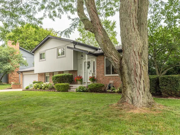 4893 Club Pl, Ypsilanti, MI 48197