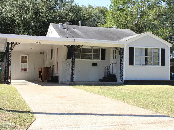2011 12th St, Pascagoula, MS 39567