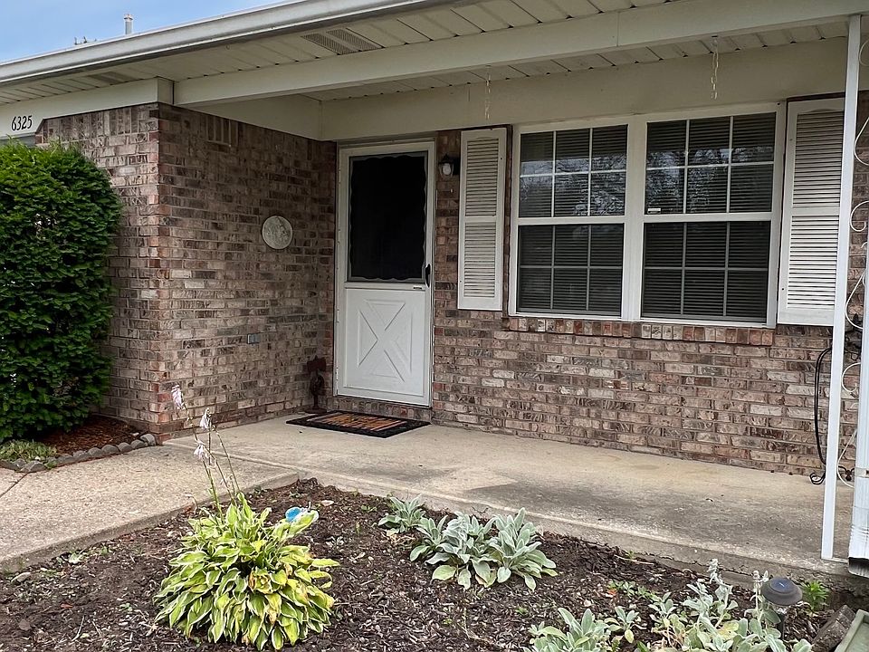 1st image of 6325 Village Oak Ct