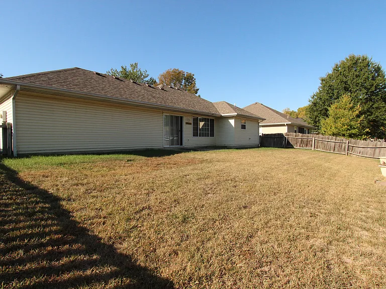 803 Ames Dr — Photo 21