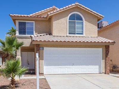 2120 Blue Zenith Cir, Las Vegas, NV, 89119