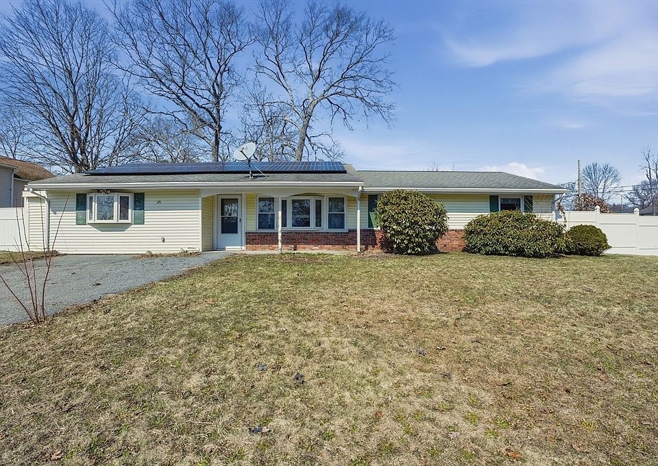 1st image of 25 Courtfield Dr
