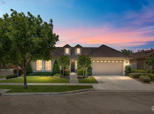 12401 Winterbourne St, Bakersfield, CA 93312