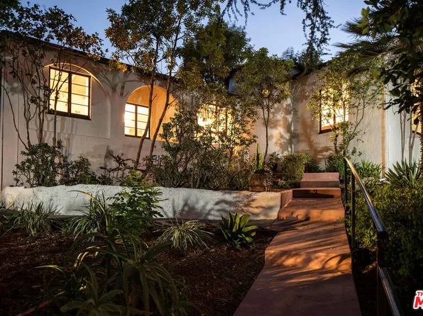 3895 Fredonia Dr, Los Angeles, CA 90068