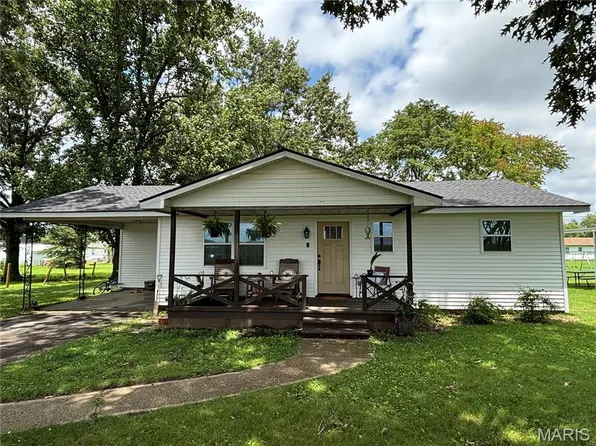 709 W Sand Rd, Advance, MO 63730