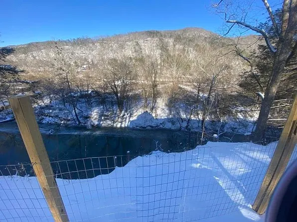 446 Sharpe Rd, Huntsville, TN 37756