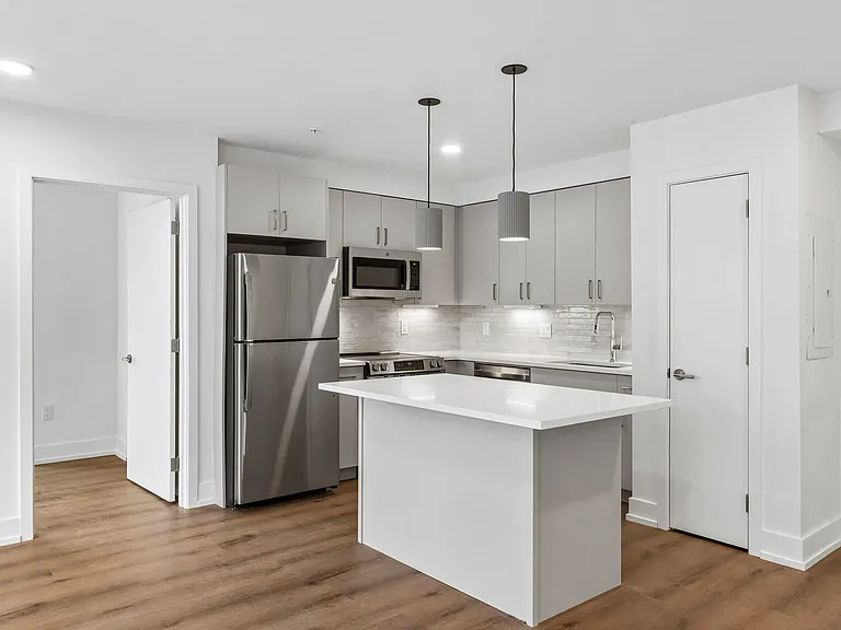1813 N Howard St — Photo 20