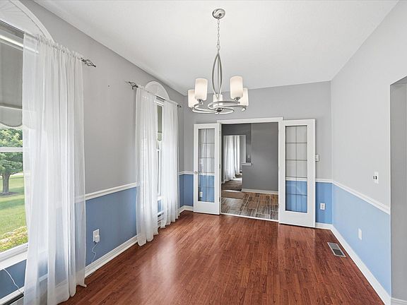 4th image of 14655 Raspberry Dr